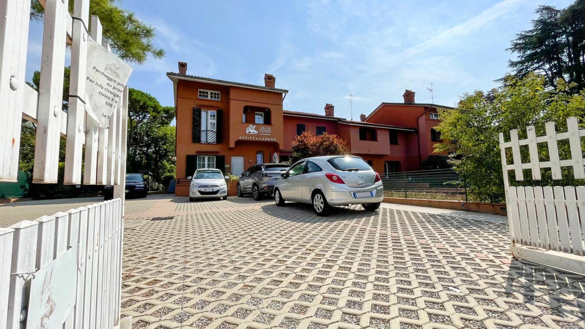 Villa Fenix Osio Sotto Luaran gambar