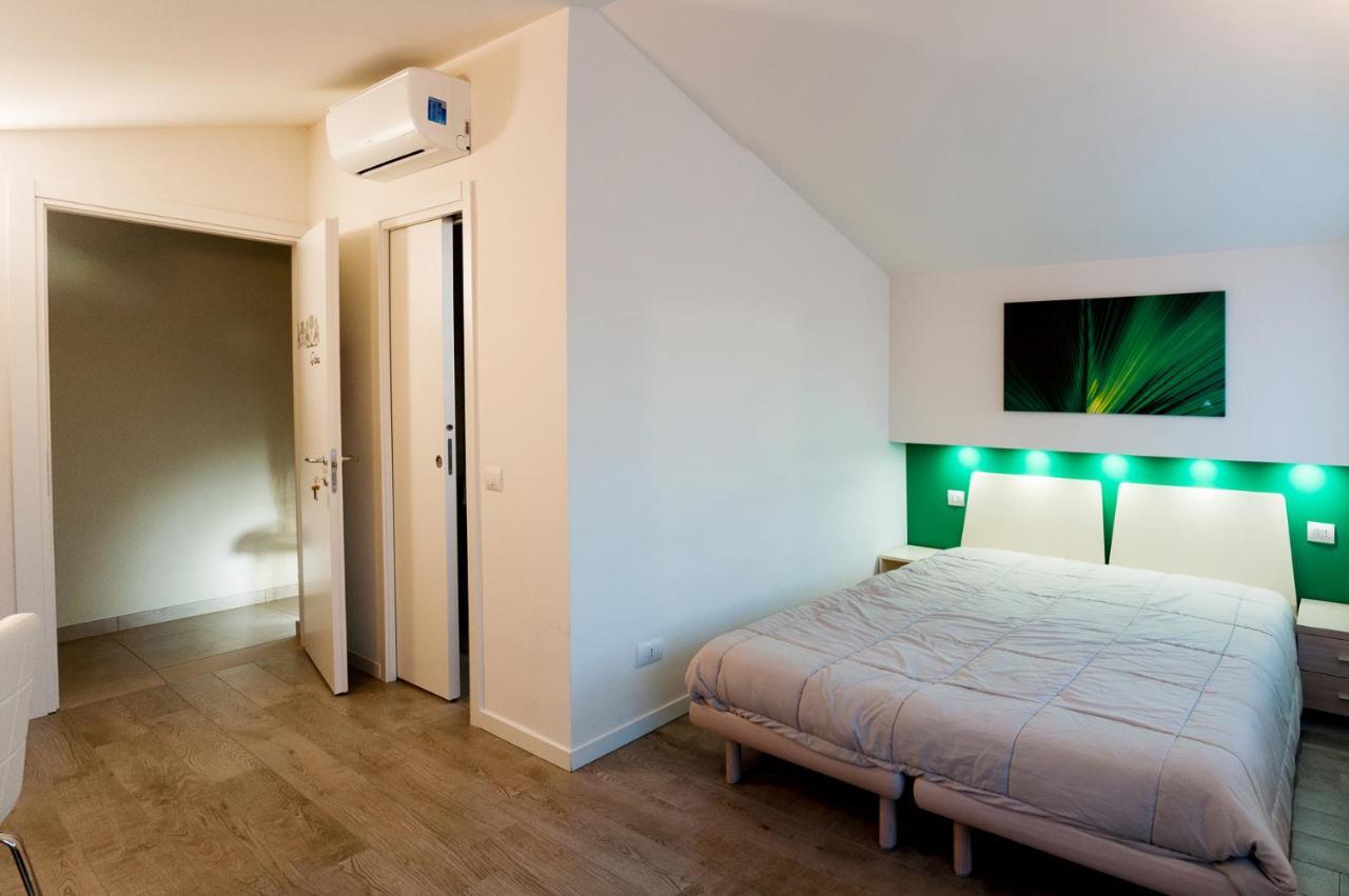 Villa Fenix Osio Sotto Luaran gambar